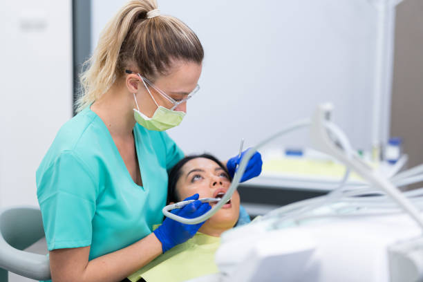 Best Emergency Tooth Extraction in Poynette, WI